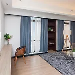Suites At Timessquare By Plush